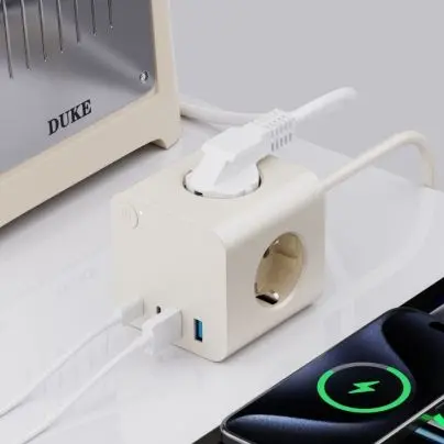 ЕС захранващ разклонител с 25W PD USB 3 AC контакта